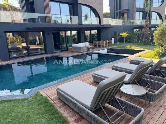 Detached Real Estate with Pool Close to Sea in Bodrum Turkbuku