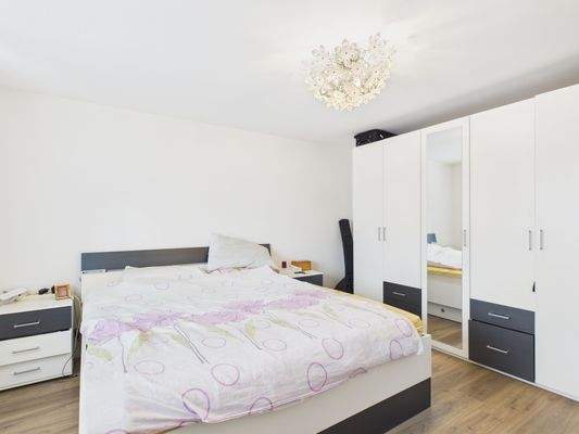 Wohnung 2 - Schlafzimmer