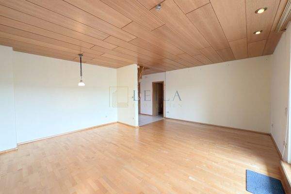 Wohn - und Esszimmer