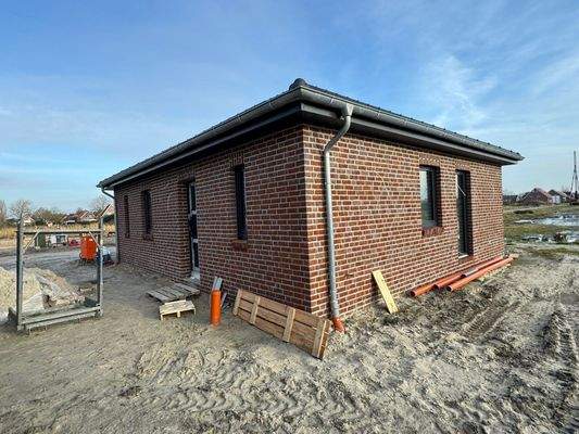 C83B3073-14DB-4333-8132-3CD6E275E65D