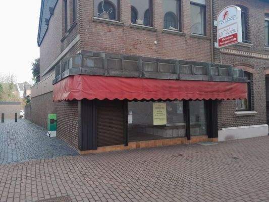 BR Fleischerei Durchgang von vorne