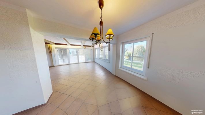 Großes Wohn und Esszimmer 
