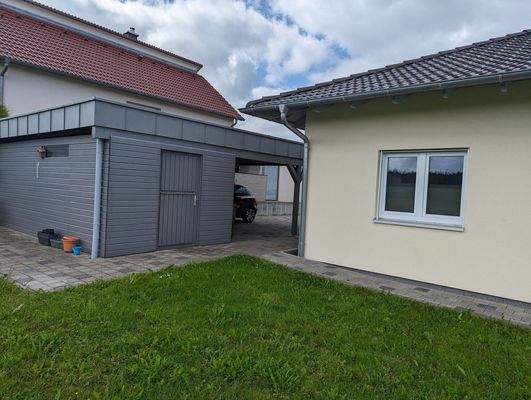 Einfamilienhaus mit Garage