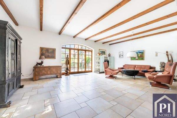 Bodentiefe Rundbogenfenster – ein echter Blickfang