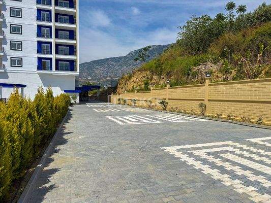 Sea- and Mountain-View Apartments in a Central Location in Alanya