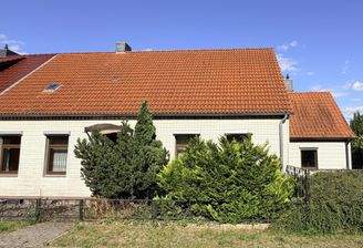 Hausansicht  straßenseitig
