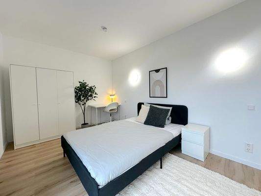 Helles Penthouse-Zimmer