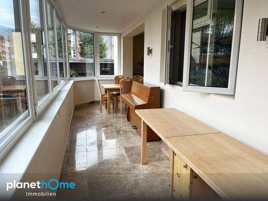 GROSSE FENSTERFLAECHE