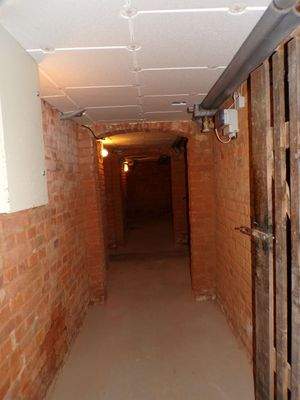 Kellerabteile der Mieter.JPG