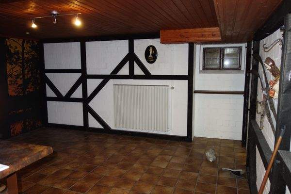 Keller - Hobbyraum inkl. Bar