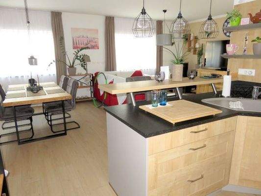 Blick zum offenen Wohnbereich 