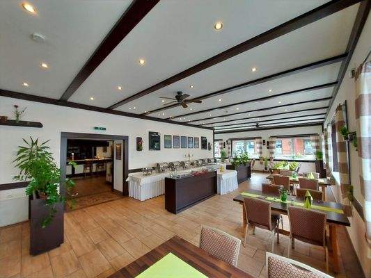 Restaurantbereich im Anbau - Ansicht I