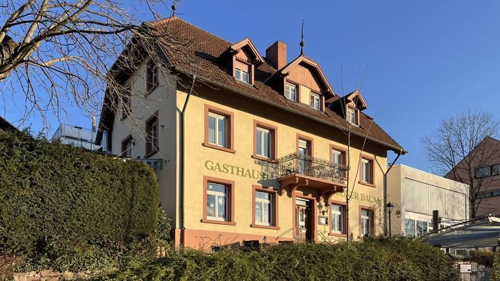 Das historische Gebäude aus dem 18. Jhd würde früher als Rathaus konzipiert