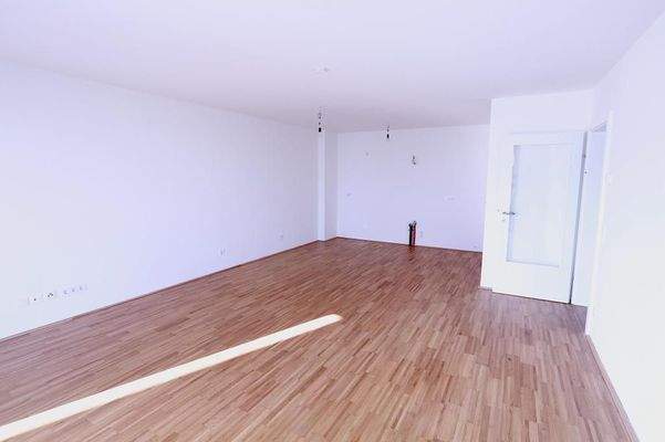 Graz-Gartenwohnung-Wohn-/Essbereich