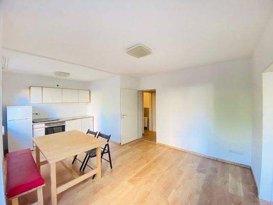 Offener Wohn- und Essbereich