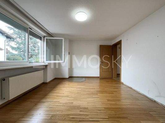 Zimmer mit Kaminanschluss