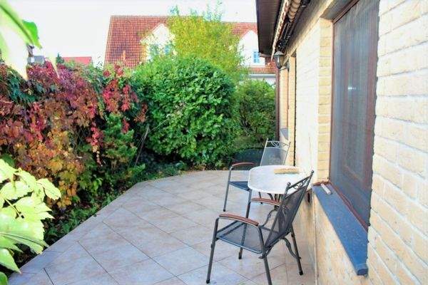 Sonnenterrasse mit Markise