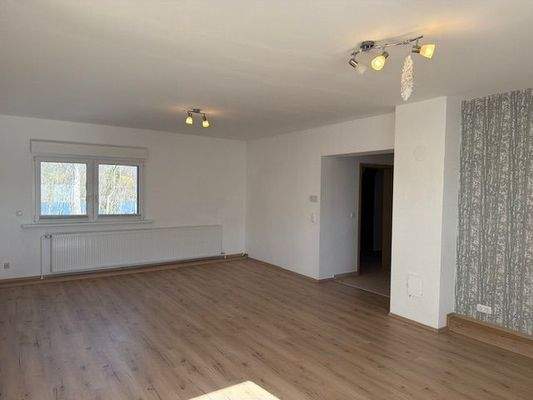 Wohn- und Esszimmer IV