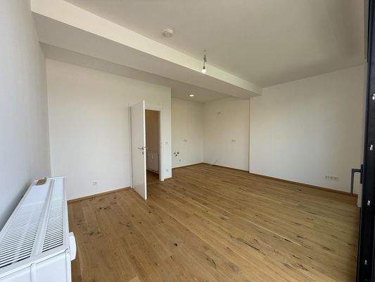 20250520_110604672_iOS