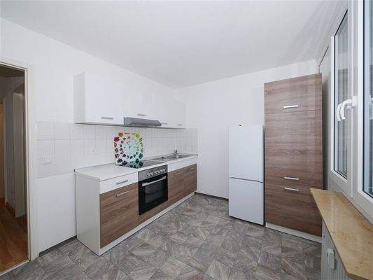 Vorhandene Küche inklusive