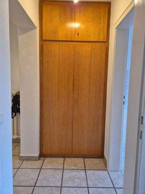 Einbauschrank in der Diele.jpg