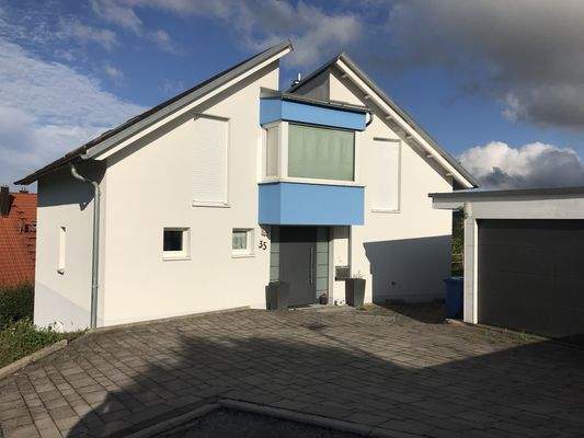 Hausansicht in der Abendsonne