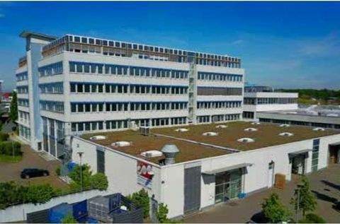 Dreieich Halle, Dreieich Hallenfläche