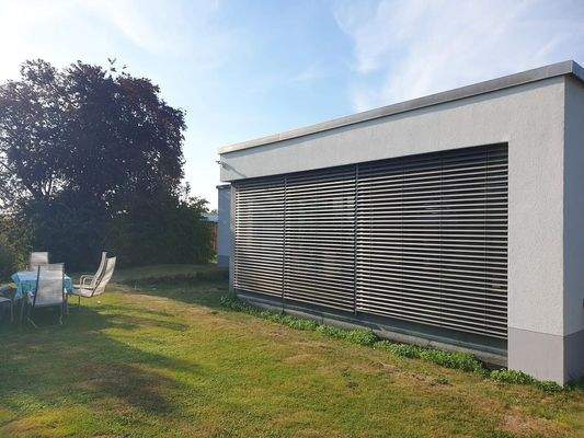 Teilansicht Garten u. Haus  (4)