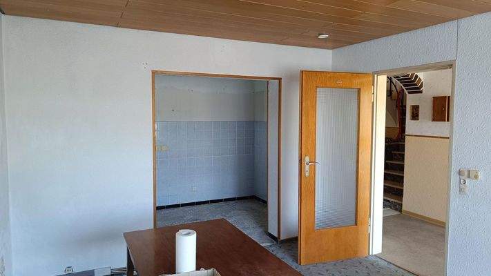 Esszimmer und Küche (EG)