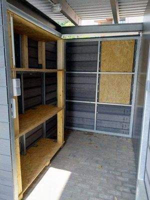 Schuppenregal*
