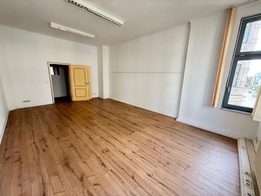 Büro 1