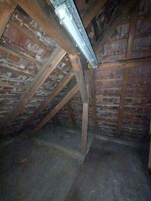 ausbaufähiger Dachboden