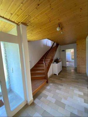 Erdgeschoss - Hauseingang, Diele/Flur, Treppenanlage