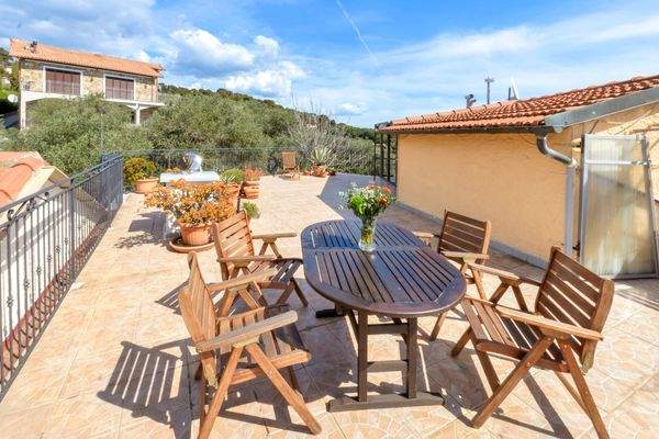 Abendessen mit Sonnenuntergang