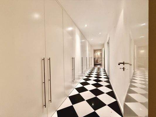 Einbauschrank Flur Haupthaus