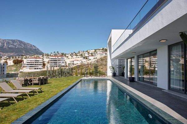 Houses with Private Pools Close to the Sea in Alanya Kargıcak