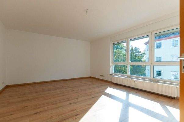 Diele Blickrichtung Wohnzimmer