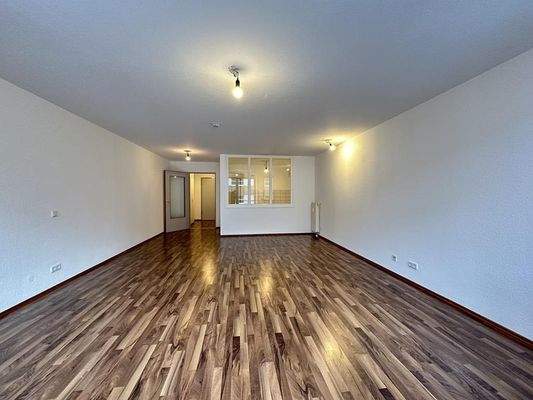 Wohn- und Schlafzimmer