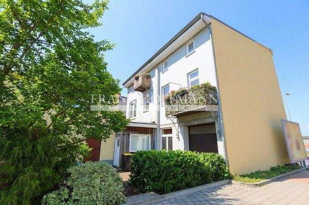 V10007 Außenansicht 2