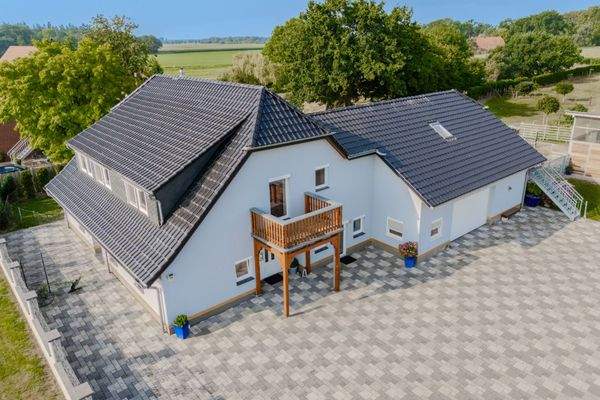 DI - Forbes Global Properties