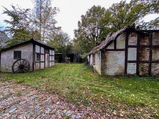 Übereste der Altbauten