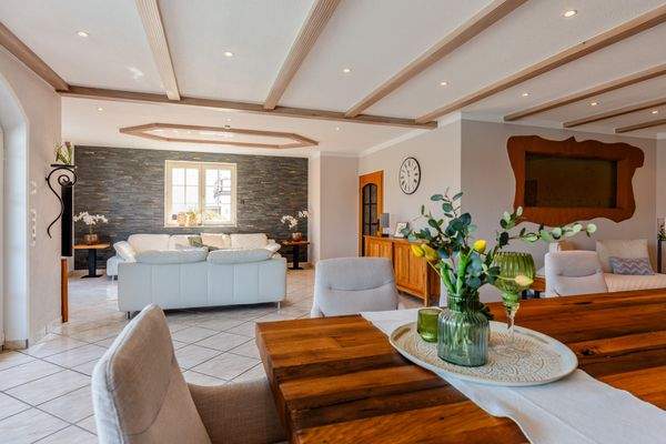 Blick ins Wohnzimmer