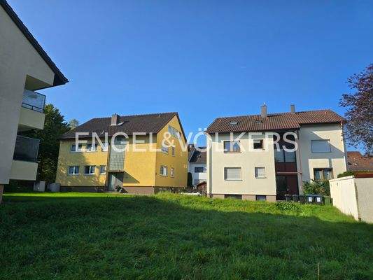 Blickrichtung  nach Westen - Nachbarschaftsbebauung