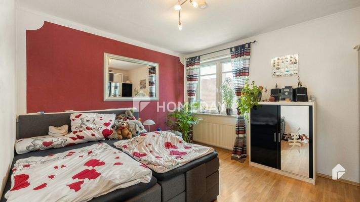 1. OG Schlafzimmer 1