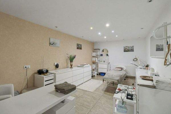 Gewerbeeinheit Kosmetikstudio