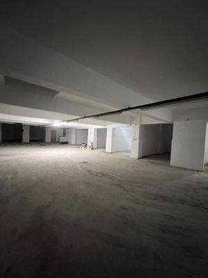 Tiefgarage - rechte Seite