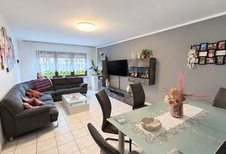 Wohn- und Esszimmer
