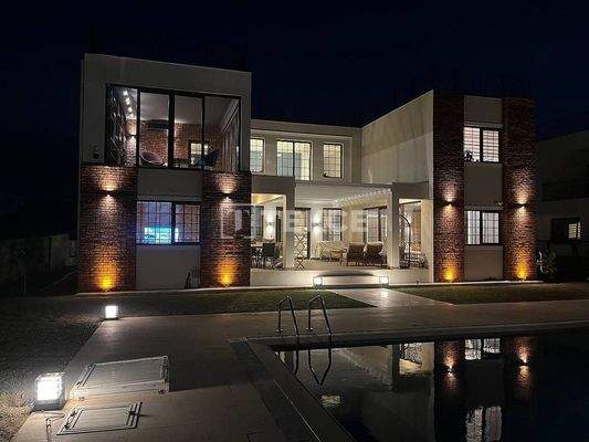 Detached Villa with Private Pool and Garden in Çatalköy Girne