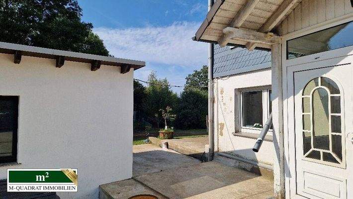 Zugang zur Terrasse und Garten