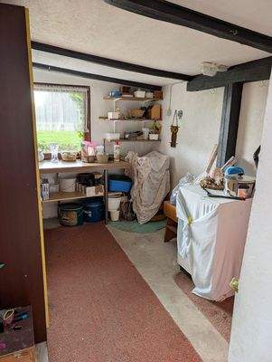 weiteres Nebengebäude